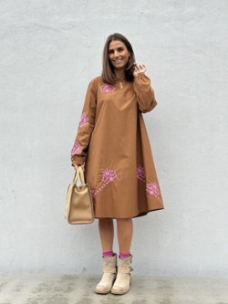 Kjole - Berlin - Nougat - Gaspar