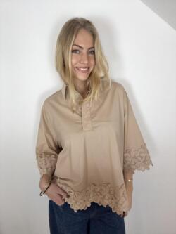 Skjorte - Klara Embrodery - Sand - Continue