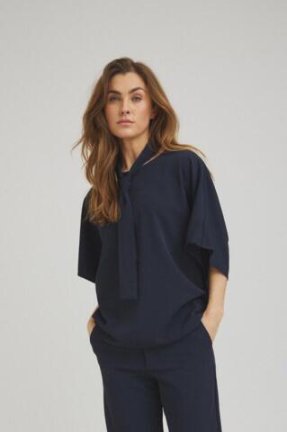 Bluse - Irka - Marineblå - Luxzuz One Two
